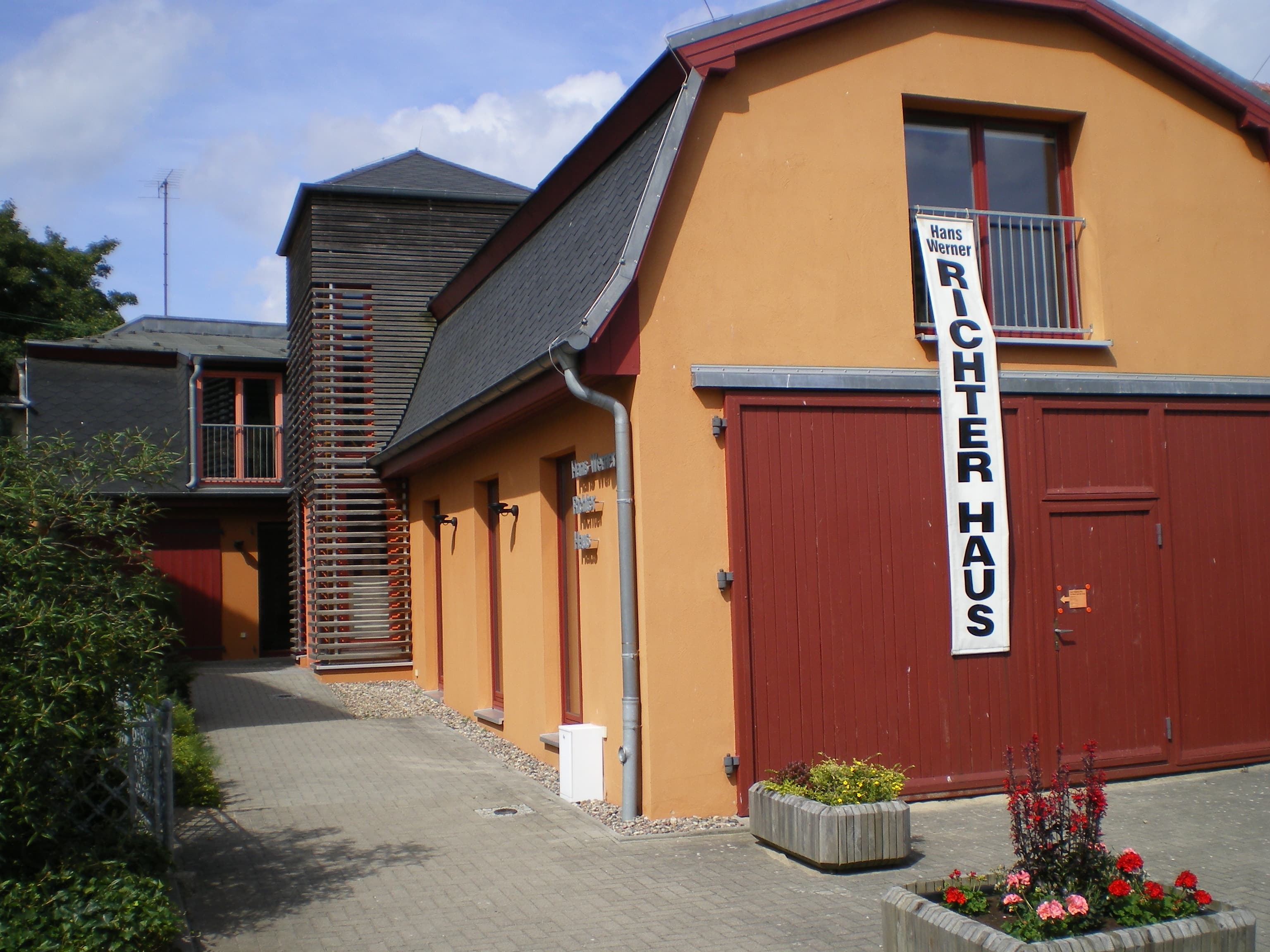 Außenansicht Hans Werner Richter Haus