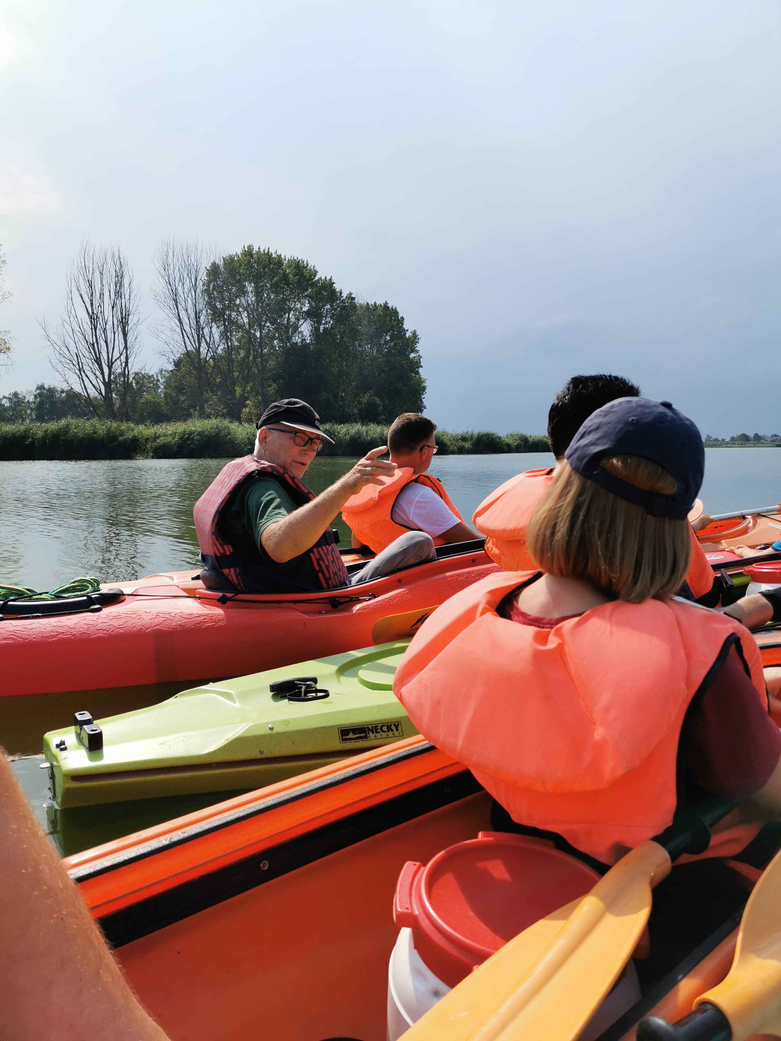 Gruppe bei einer Kajaktour