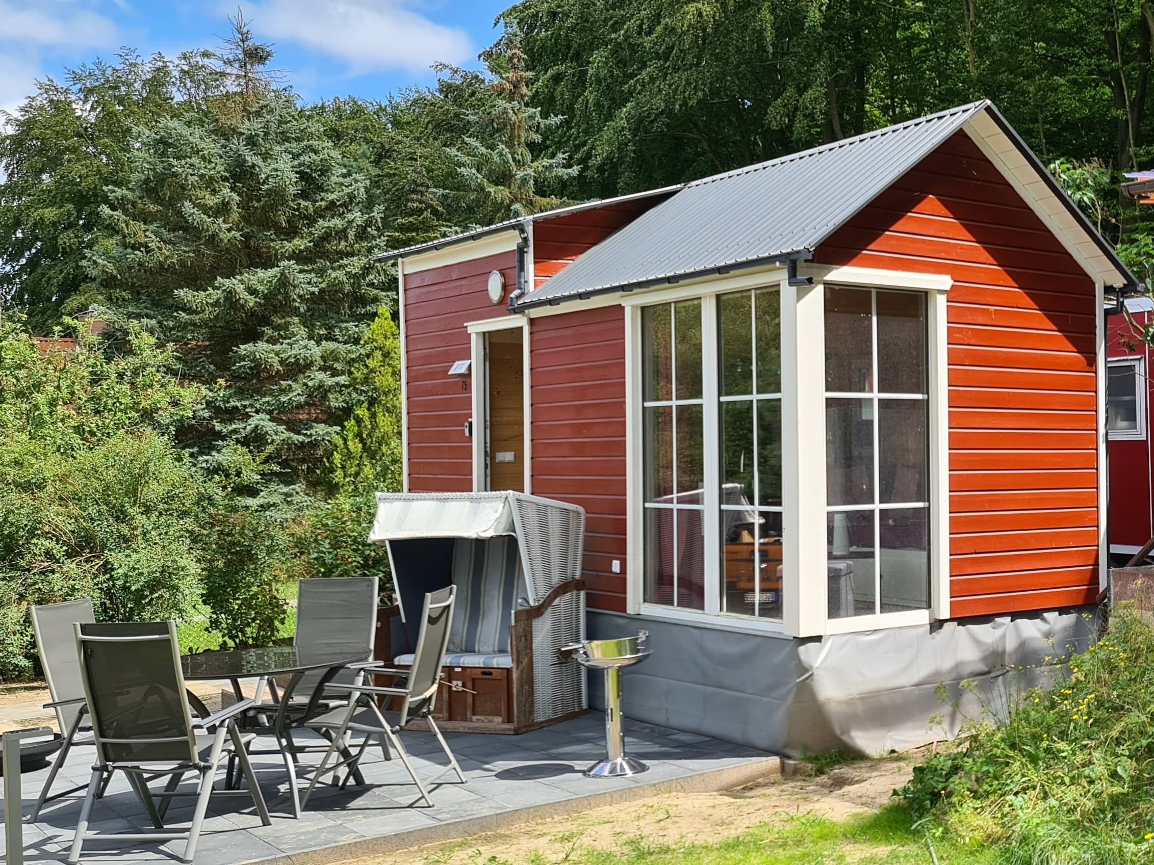 Rot-Weißes Tiny House