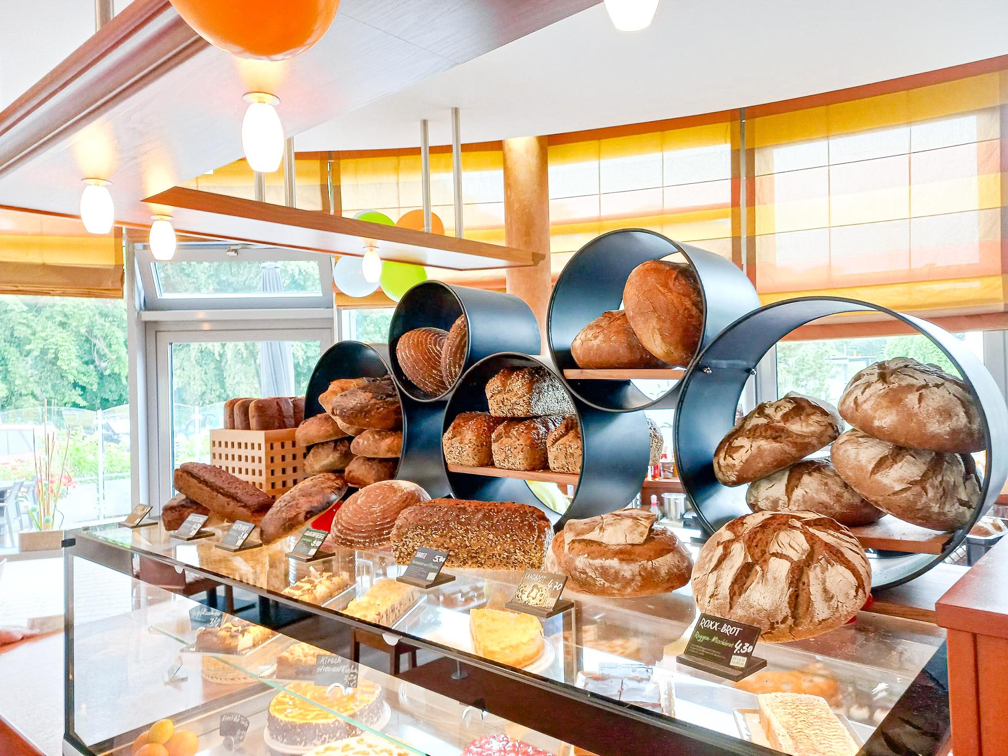 Auslage in einer Bäckerei