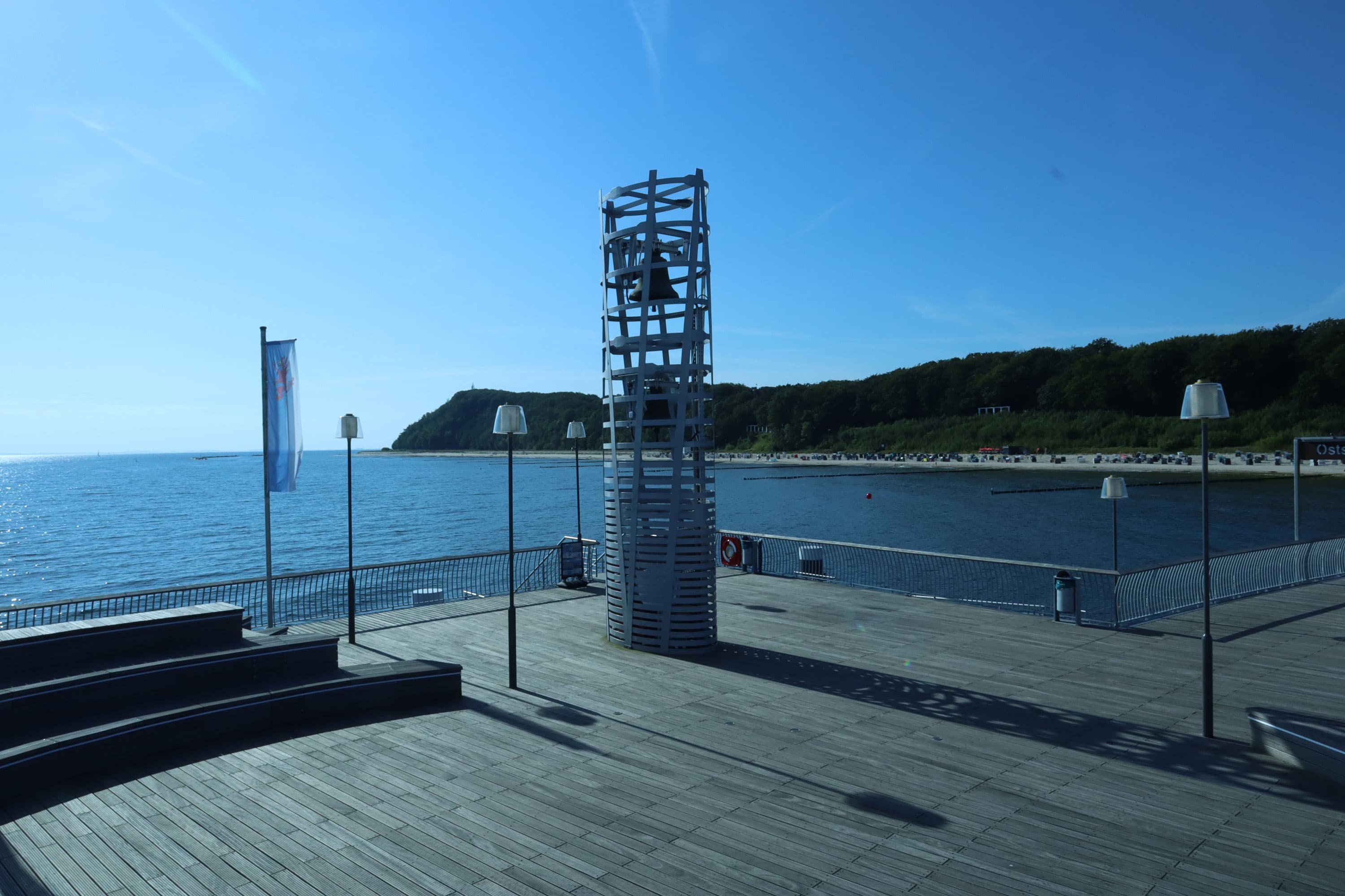 Glockenturm auf der Seebrücke in Koserow 