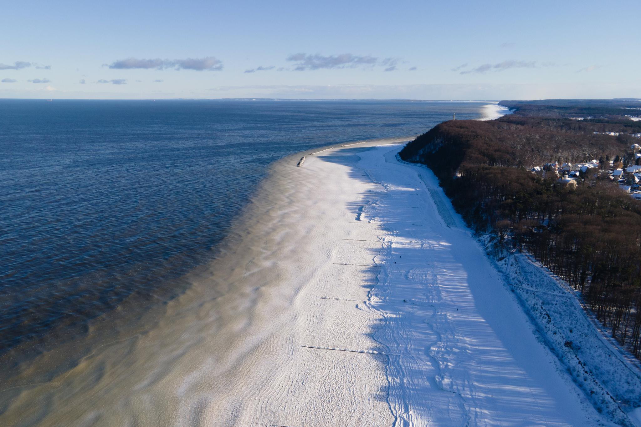 Luftaufnahme vom Usedomer Winterstrand