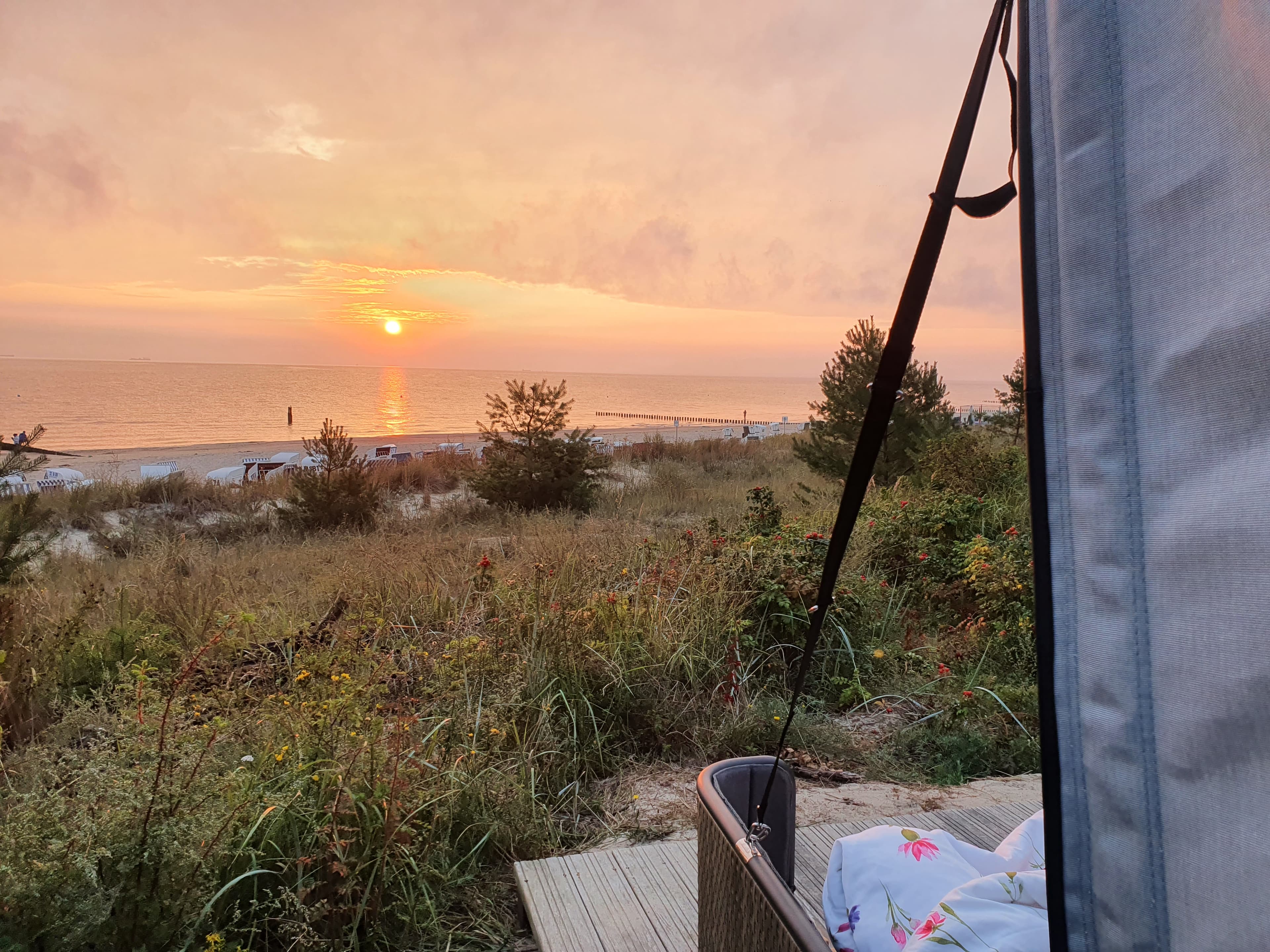 Der Blick auf die Ostsee aus dem Schlafstrankorb im Ostseebad Ückeritz