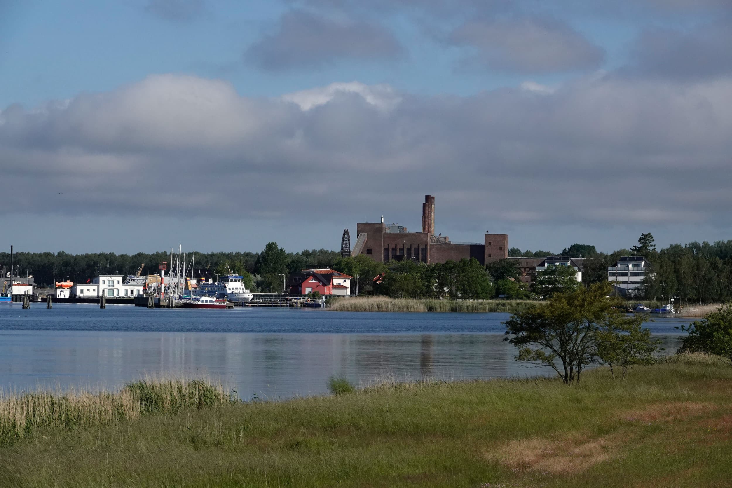 Hafen und Denkmallandschaft in Peenemünde