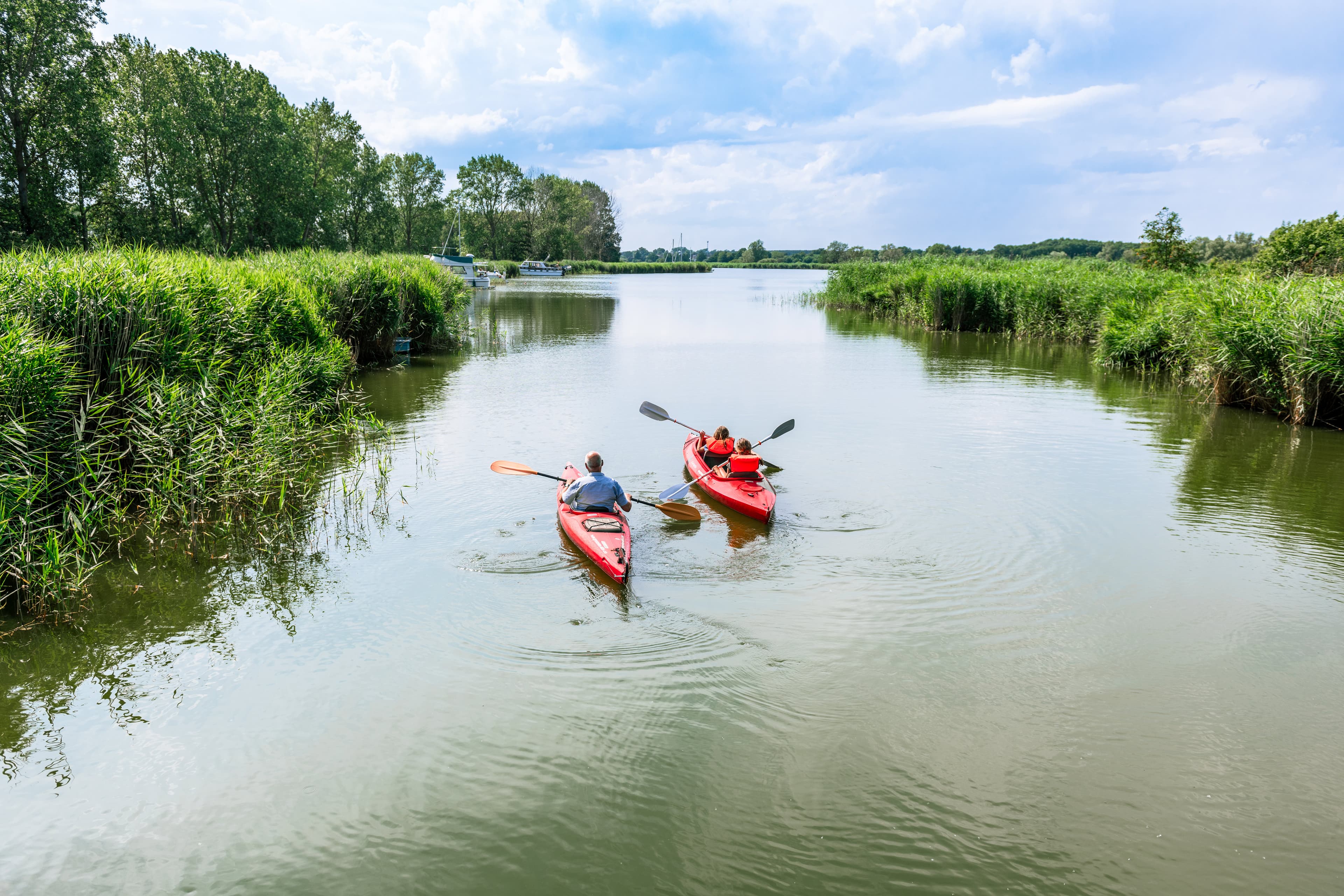 Kanus auf dem Achterwasser