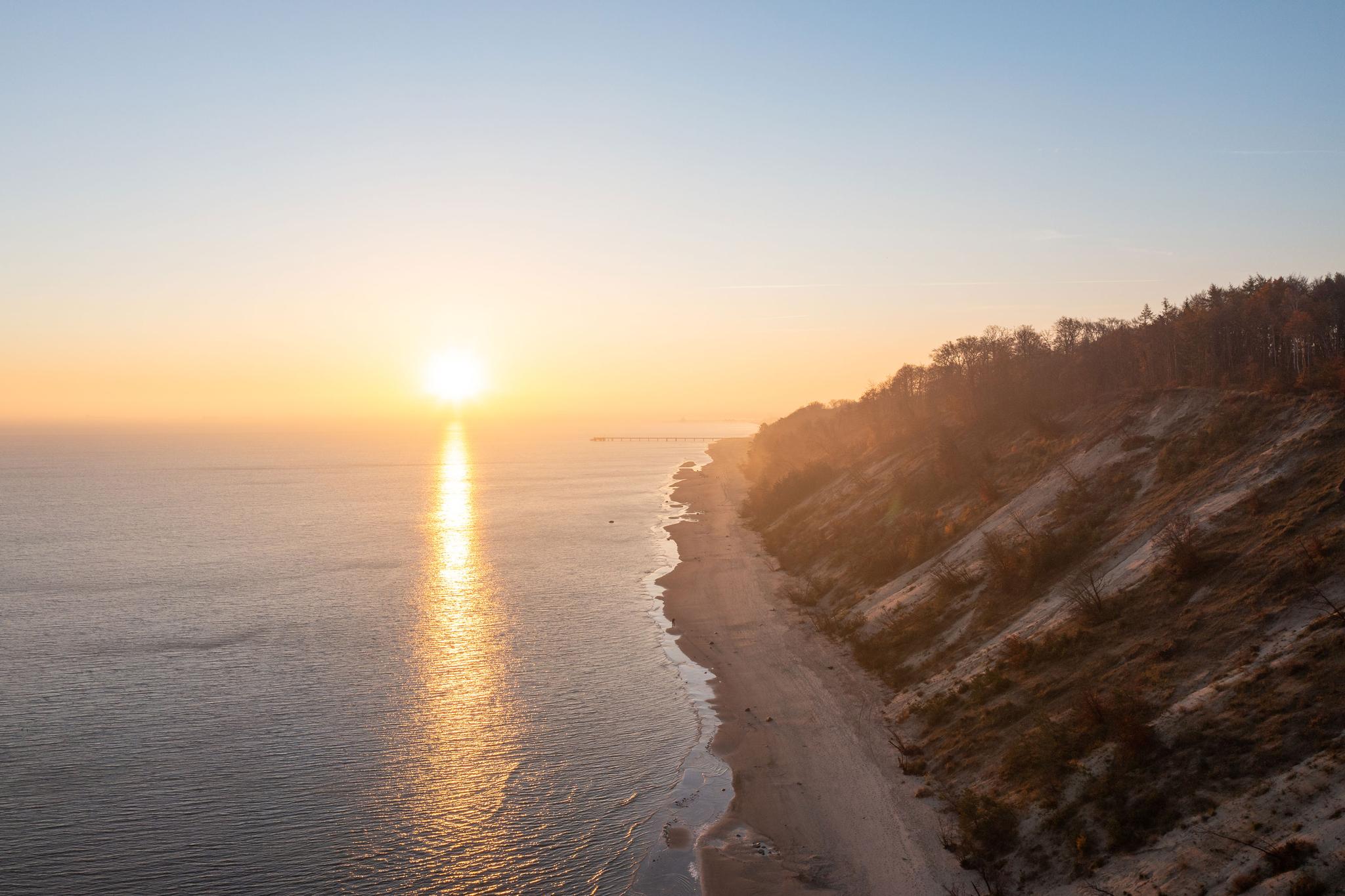 Der Blick auf die Ostsee und die Steilküste bei Bansin auf Usedom