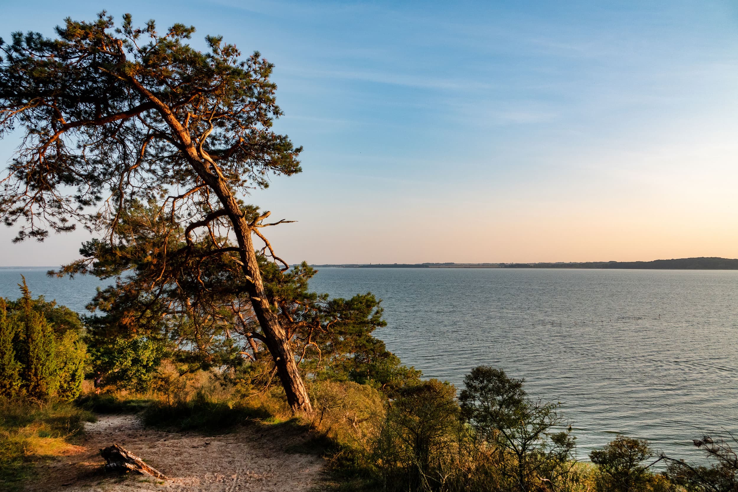 Blick auf das Achterwasser am Gnitz
