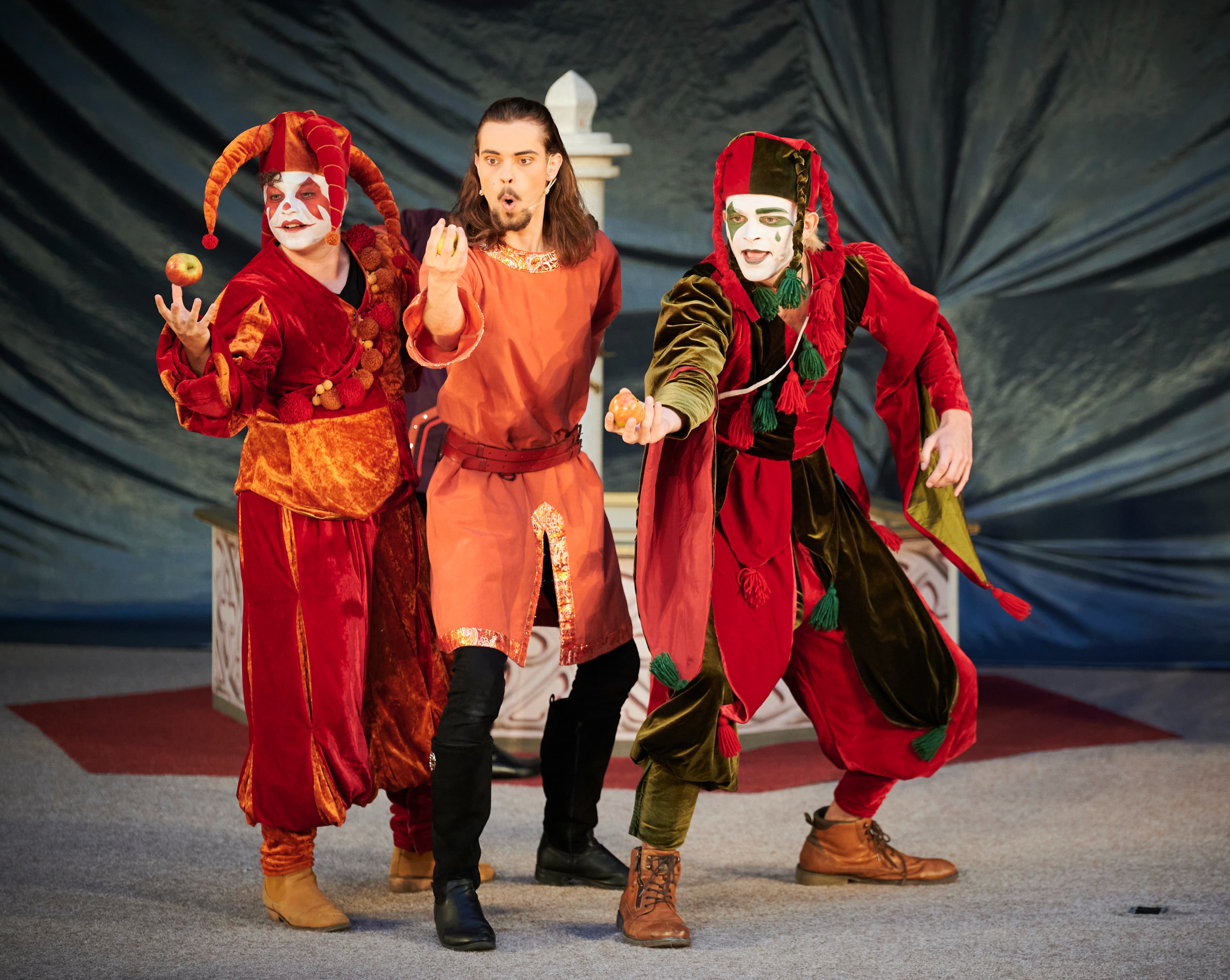 Schauspieler auf der Vineta-Bühne