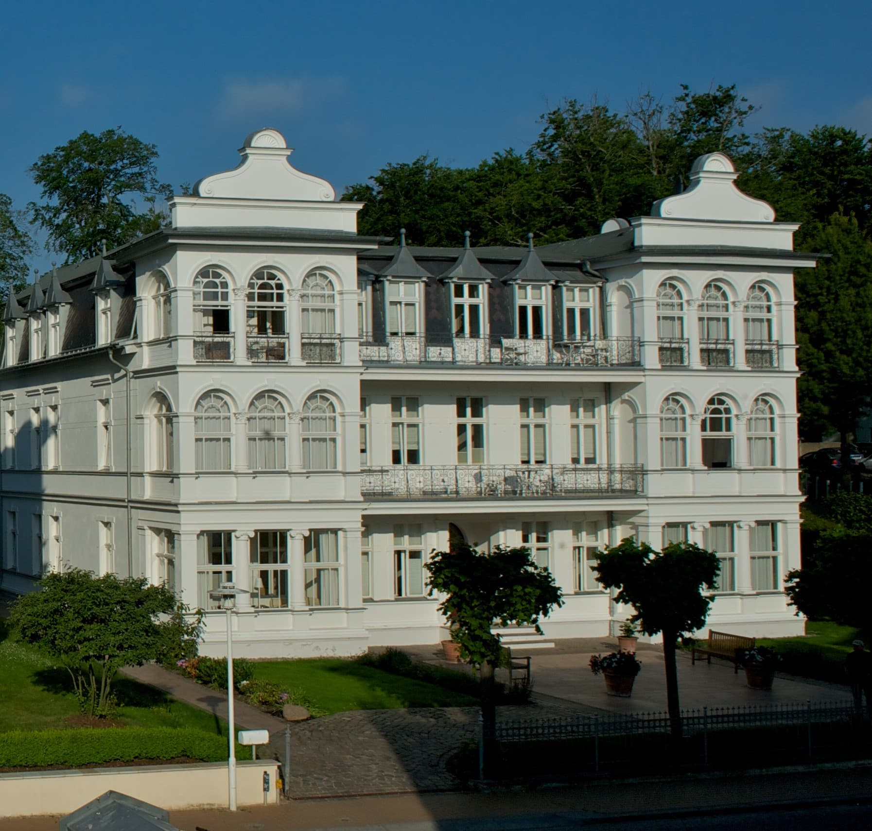 ansicht1-bergstrasse-copyright-villa-astrid.jpg