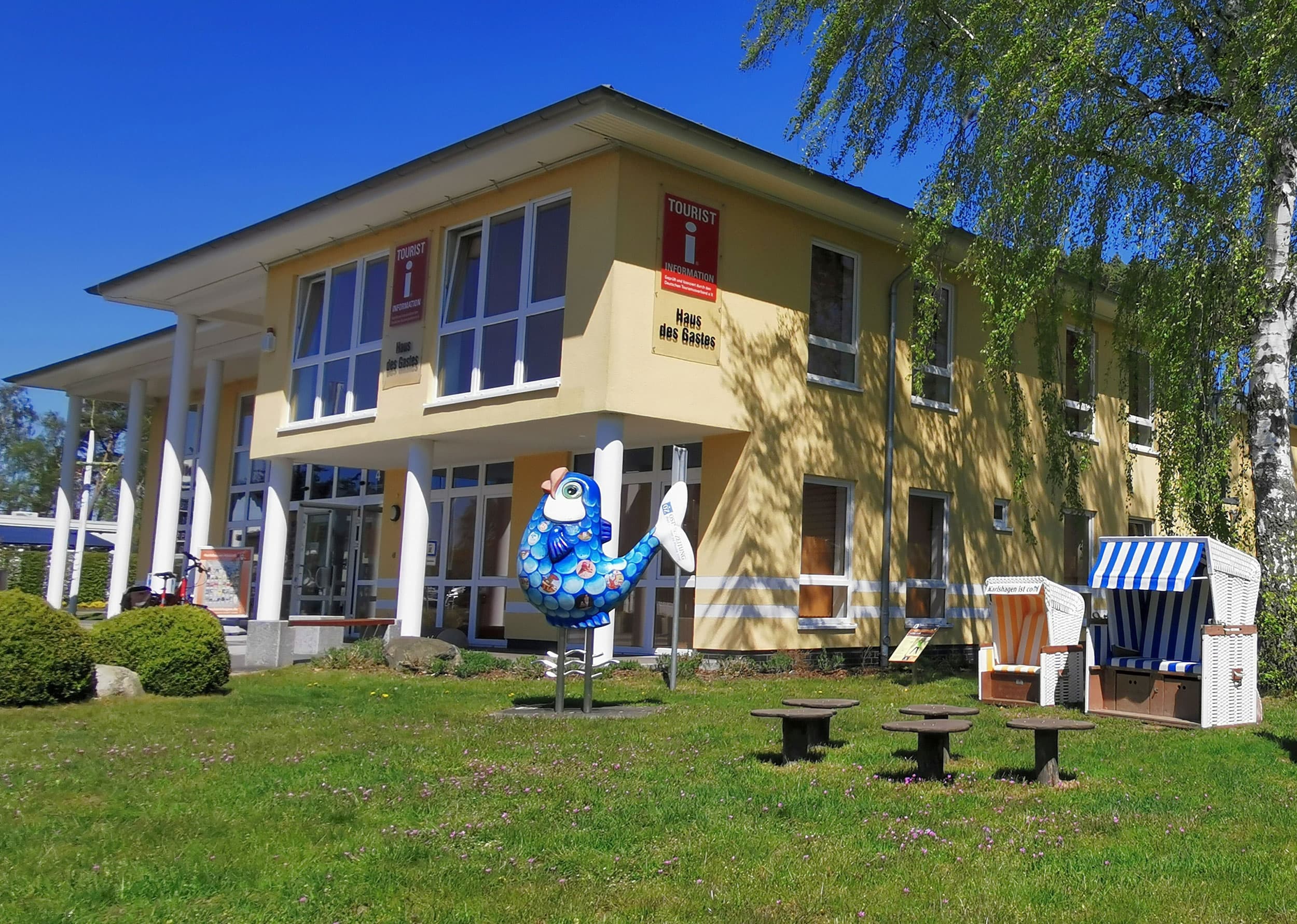 Das Bild zeigt das Haus des Gastes im Ostseebad Karlshagen.