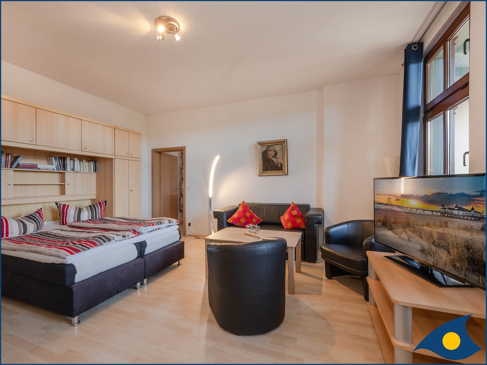 wohnraum-mit-bett-appartement-4-ferienwohnungen-copyright-haus-ricarda.jpg