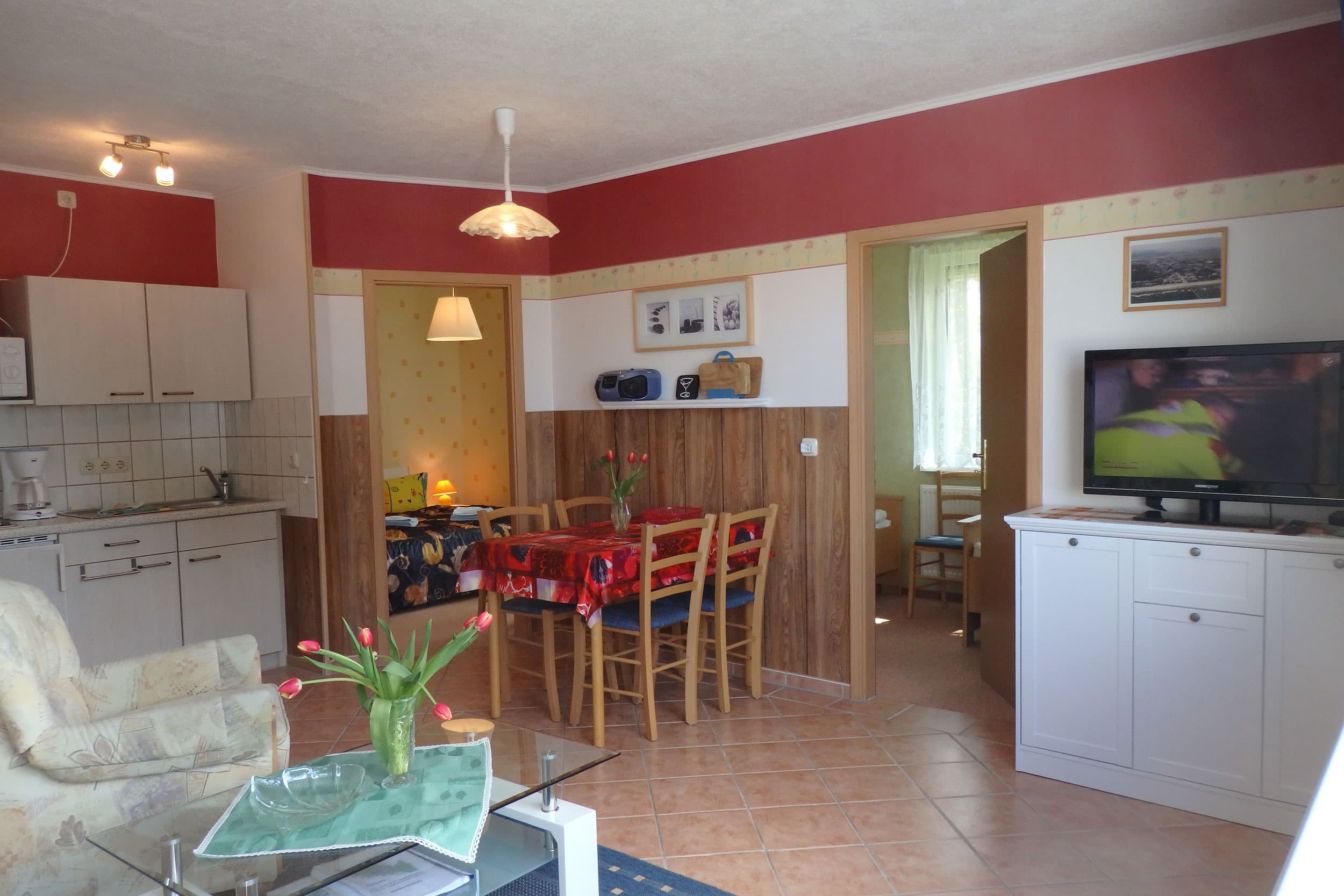 Küche und Wohnraum im Ferienhaus