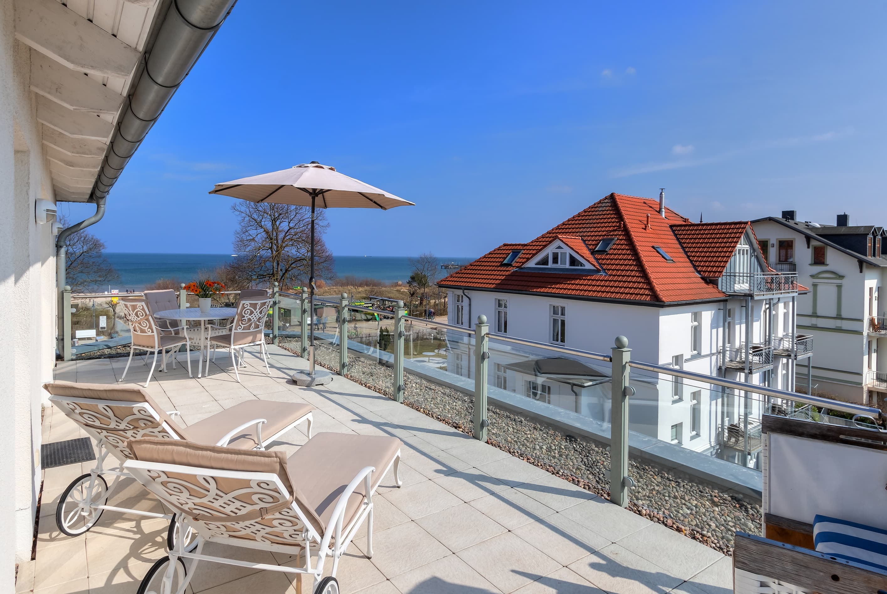 Blick vom Balkon in Richtung der Ostsee
