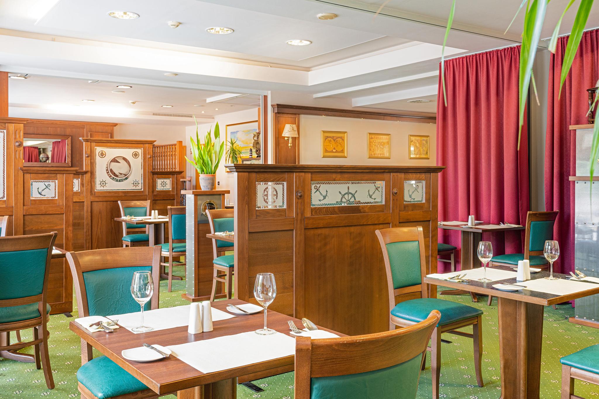 Nautic Hotel Restaurant Bar Oberdeck