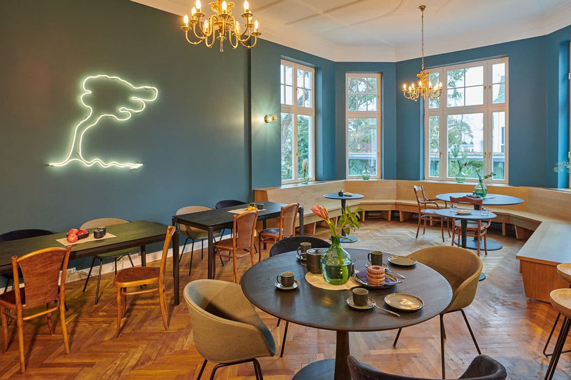 Großes Esszimmer
