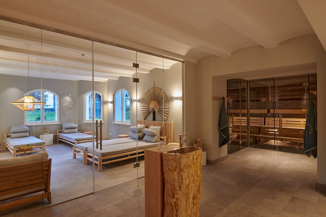 Wellnessbereich mit Ruheraum und Sauna